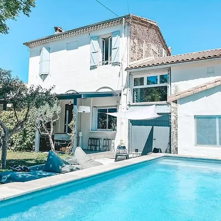 Villa Maison De Atypique Avec Piscine