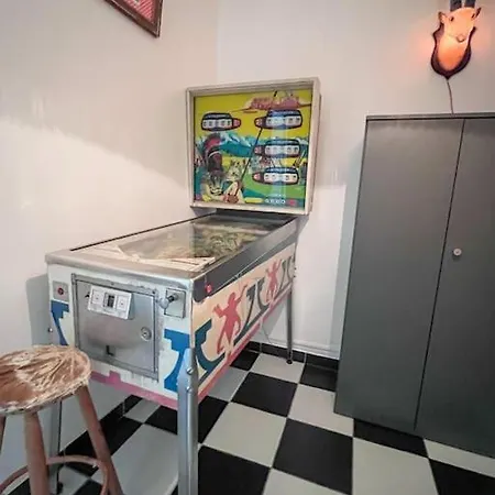 Maison De Atypique Avec Piscine *